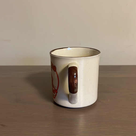 Vintage Bullwinkle’s Family Food ‘n Fun Collector Mug - Picture 3 of 8